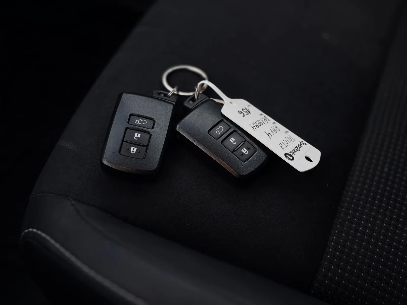 Toyota RAV4 - Photo 21