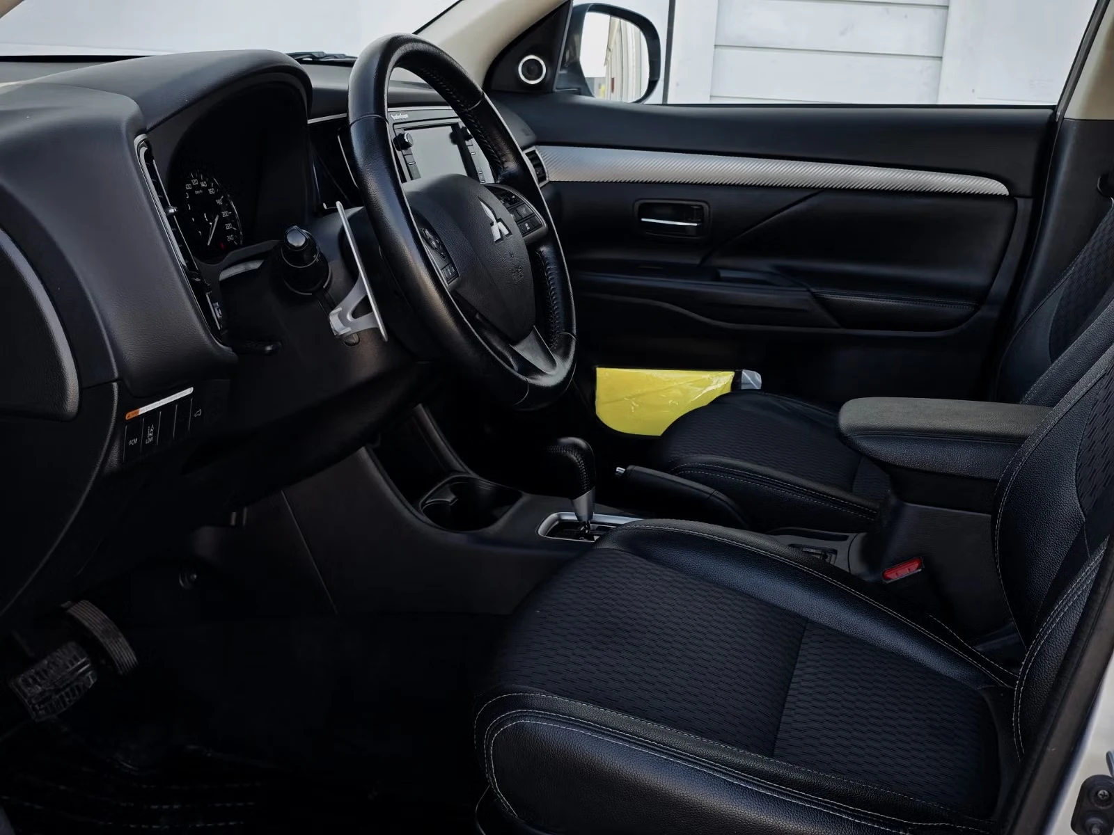 Mitsubishi Outlander - Photo 22