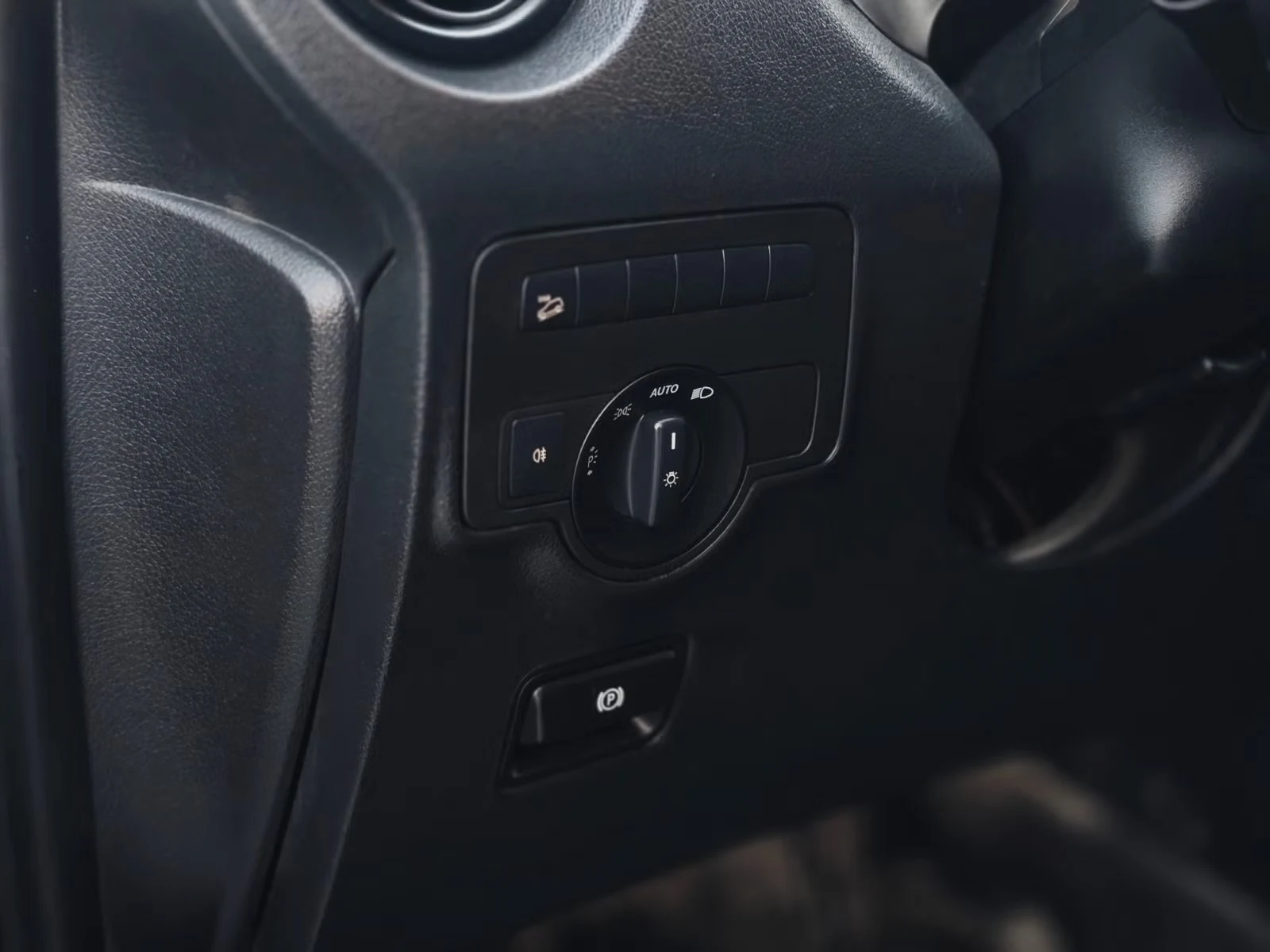 Mercedes-Benz Vito - Photo 17