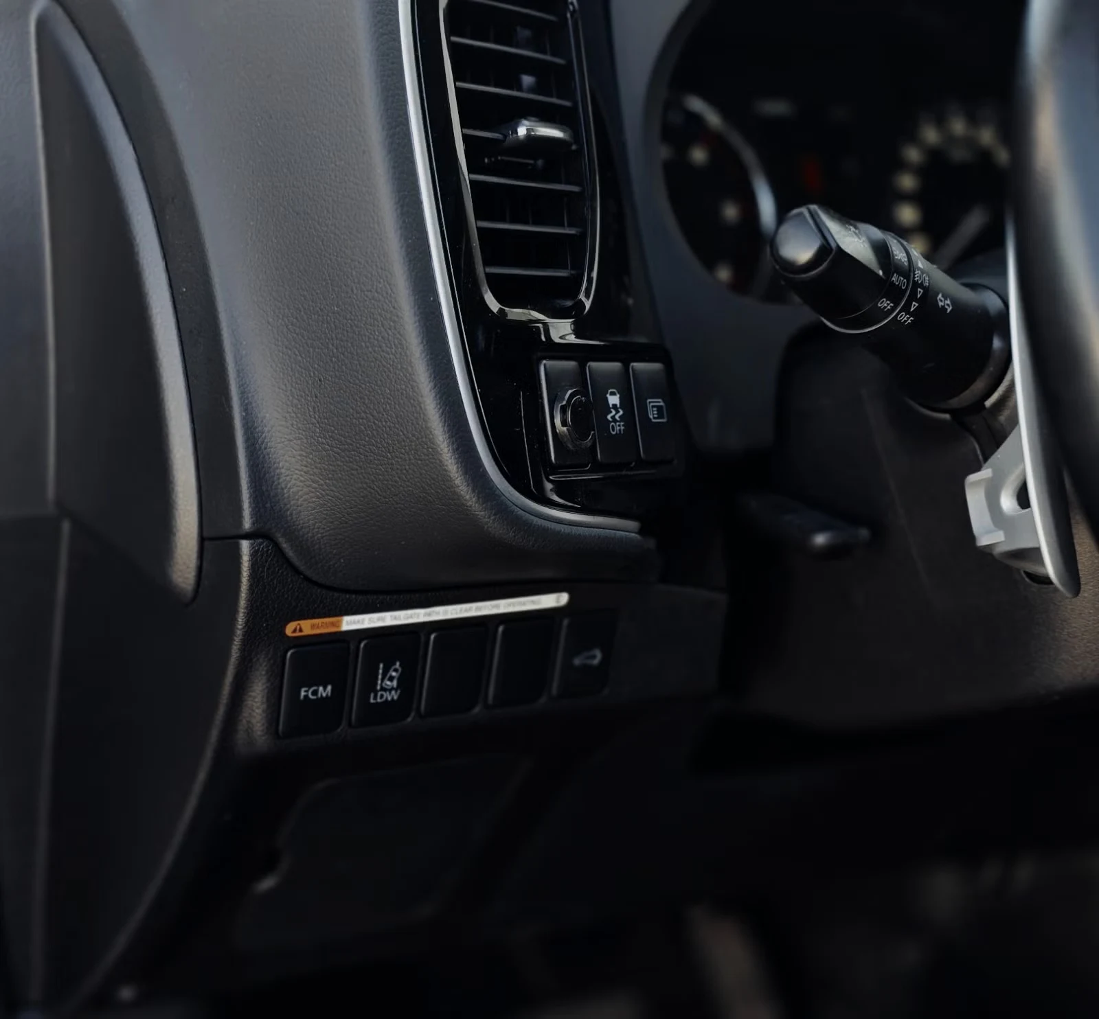 Mitsubishi Outlander - Photo 7
