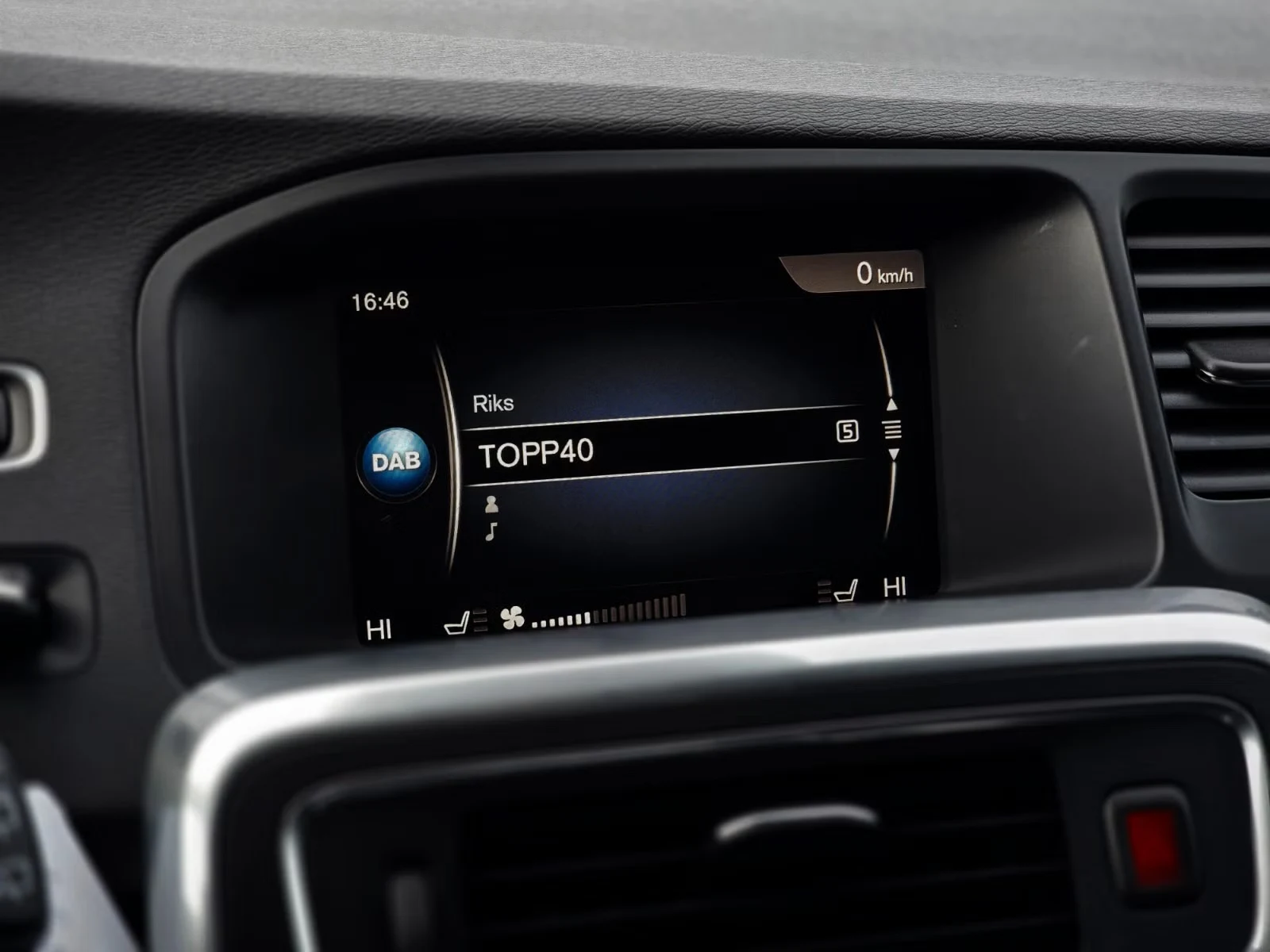 Volvo V60 - Photo 27