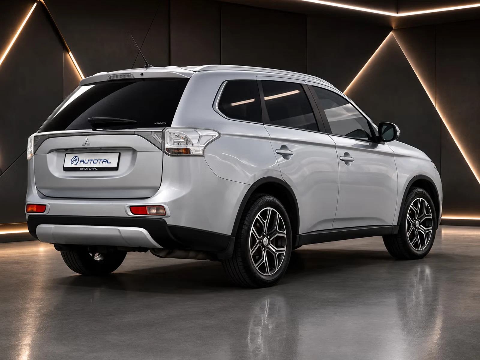 Mitsubishi Outlander - Photo 20