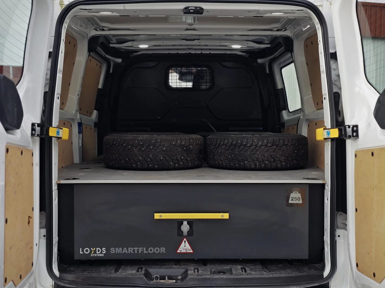 Ford Transit Custom - Photo 35