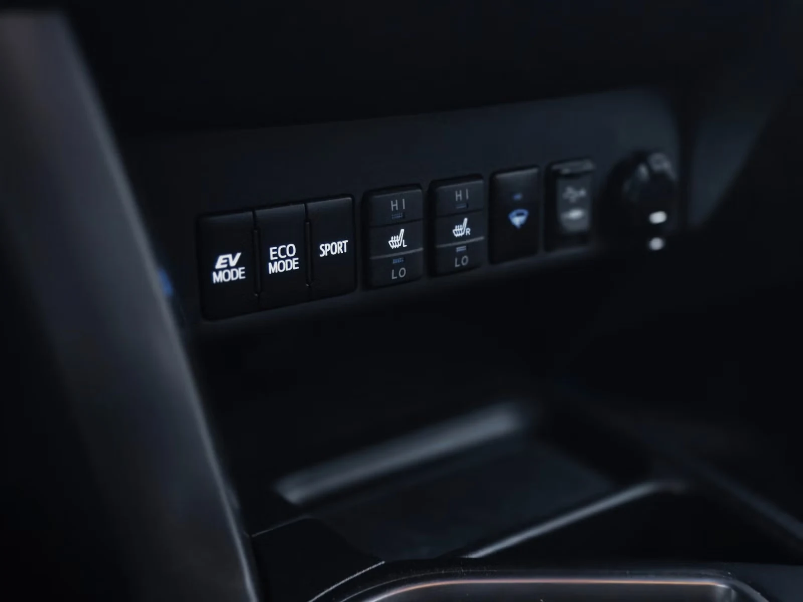 Toyota RAV4 - Photo 19