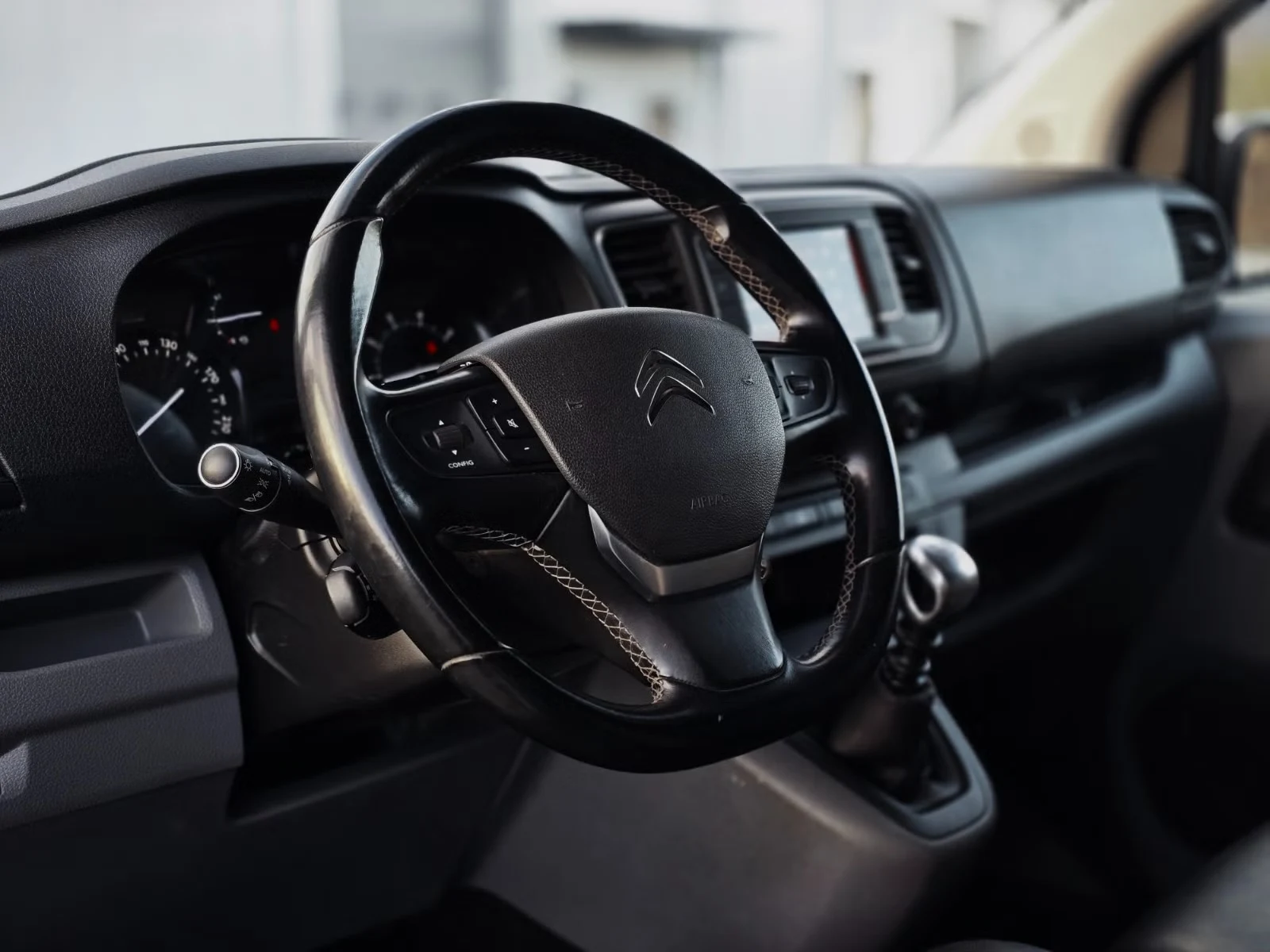 Citroen Jumpy - Photo 12