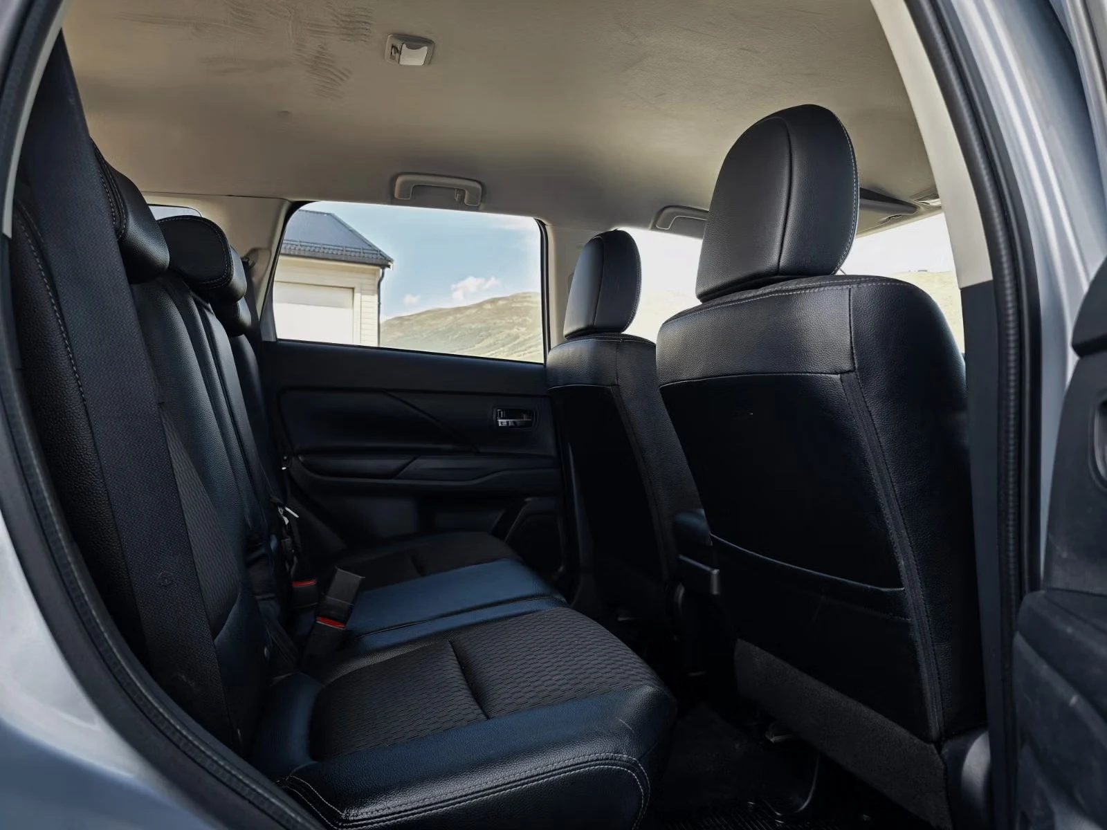 Mitsubishi Outlander - Photo 25