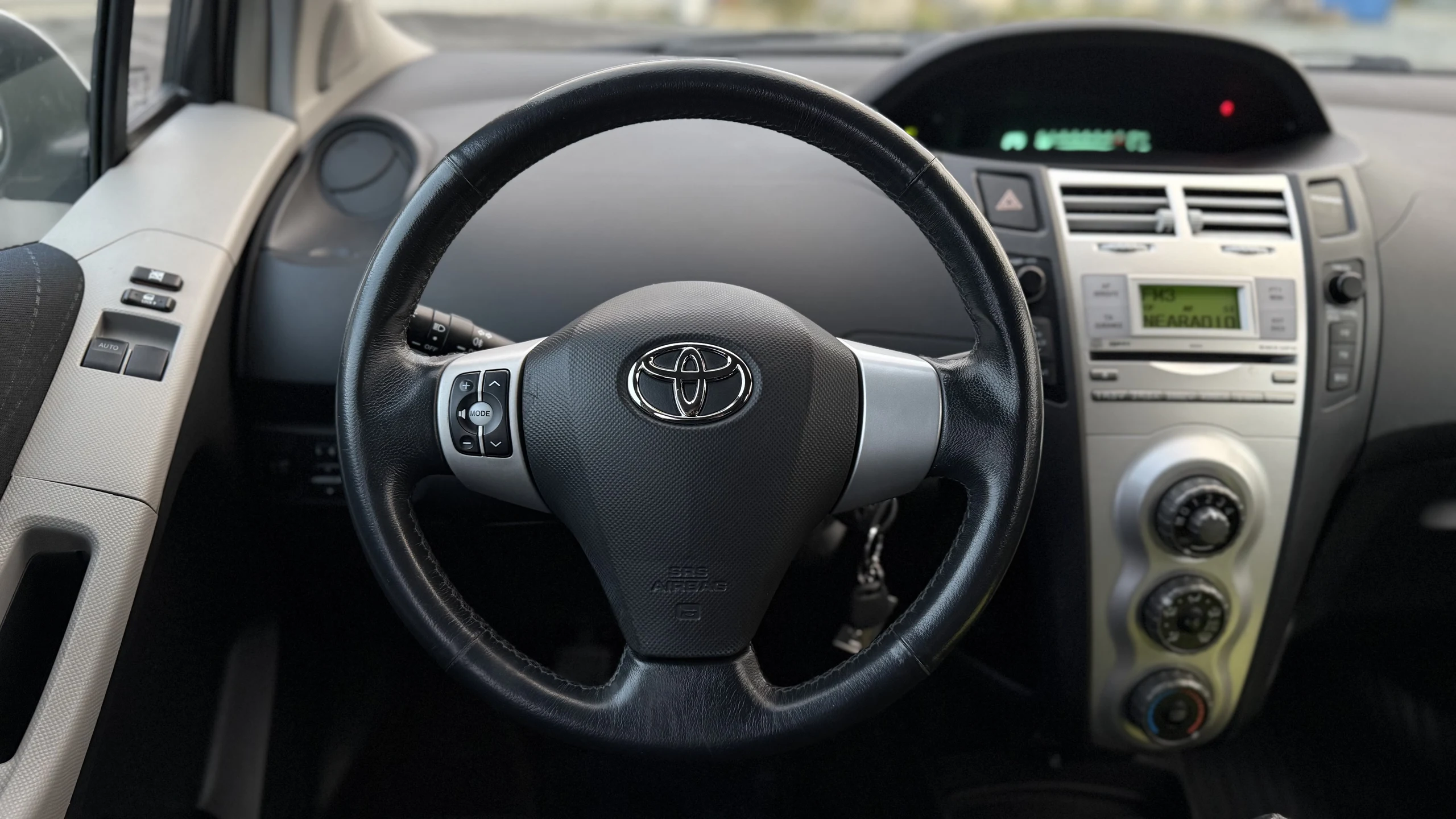 Toyota YARIS 2007 - Photo 9