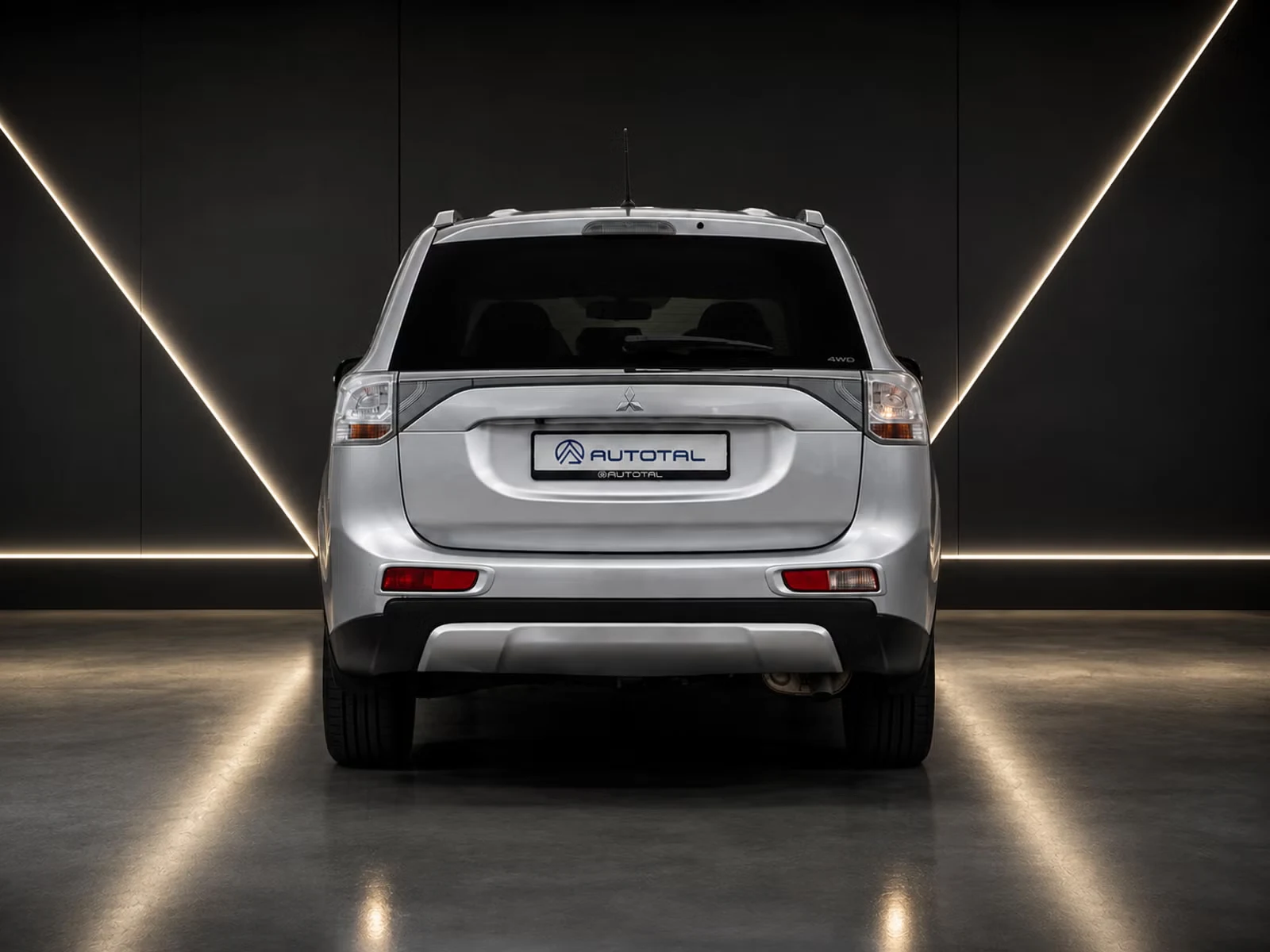 Mitsubishi Outlander - Photo 19