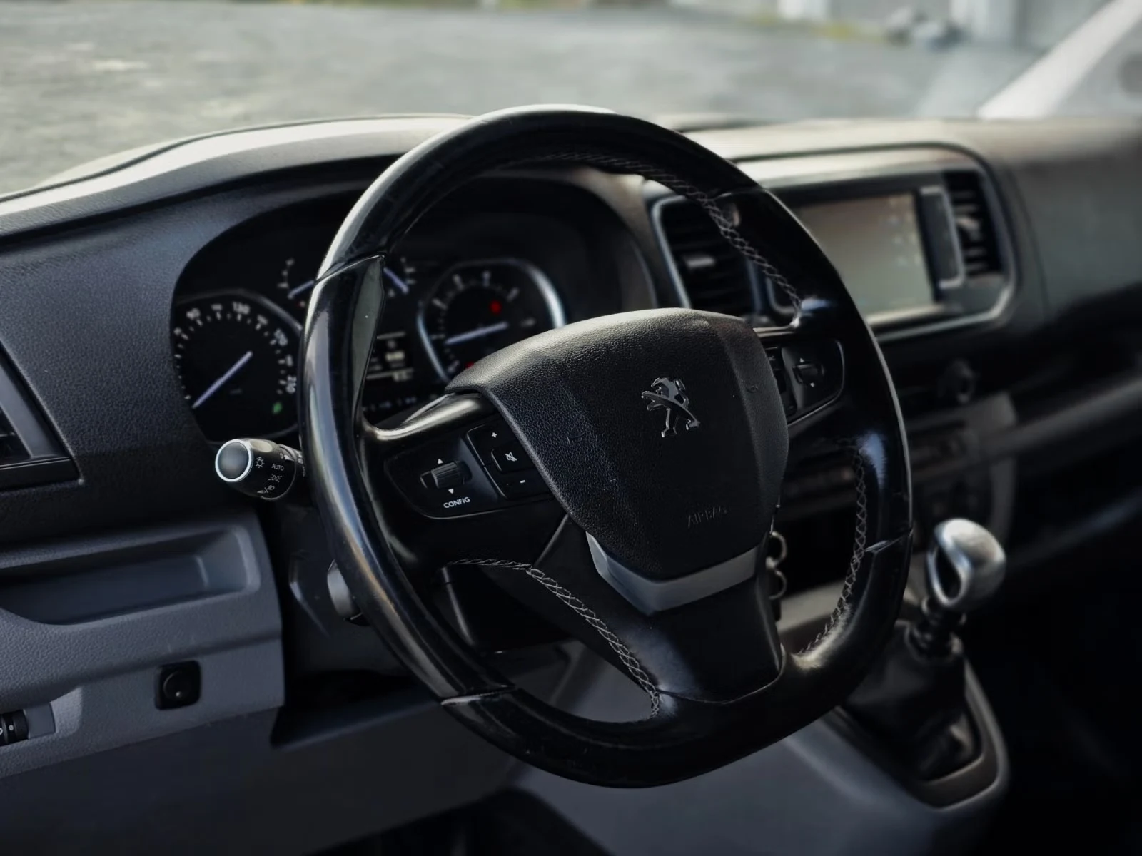 Peugeot Expert - Photo 22