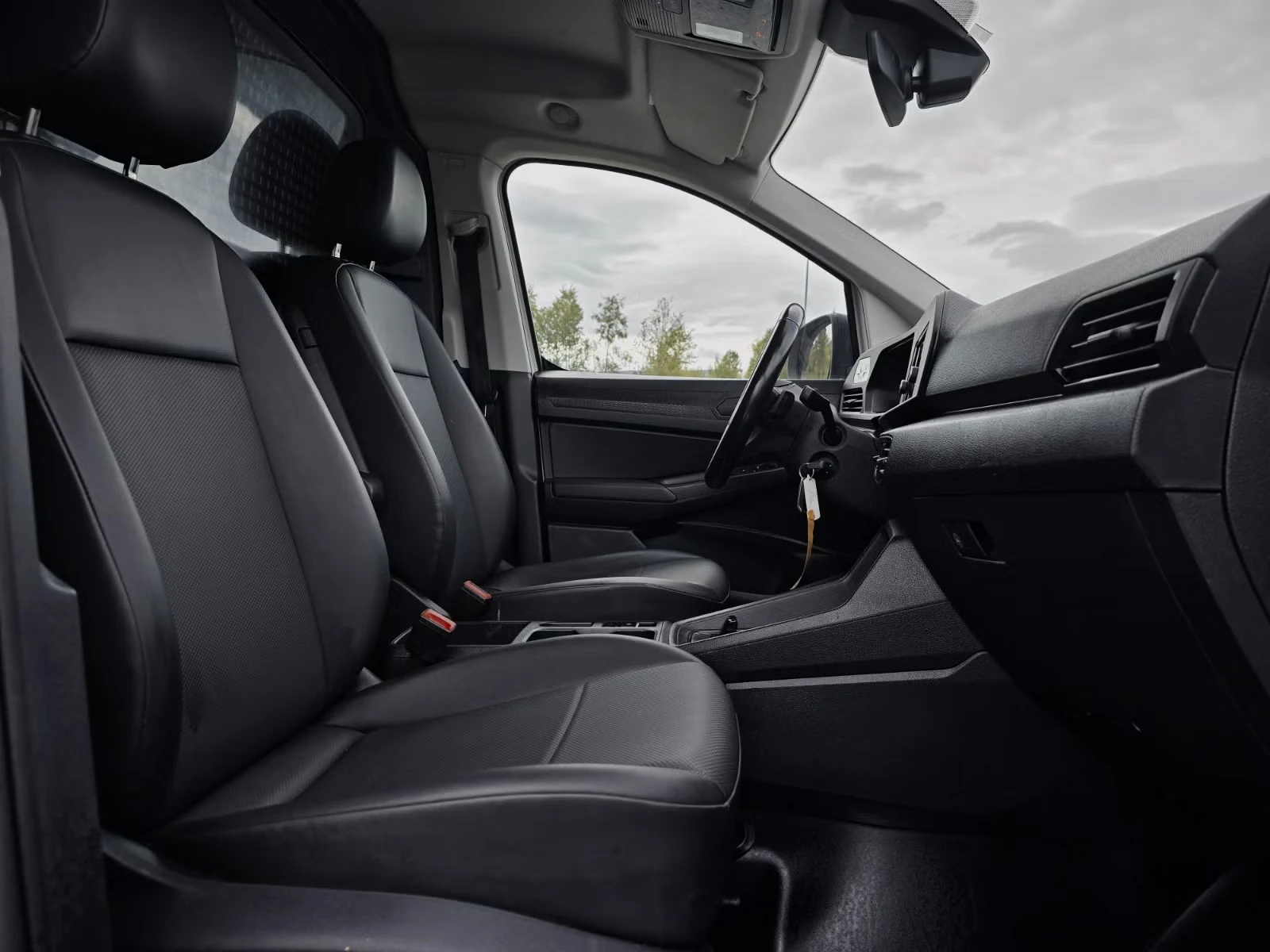 Volkswagen Caddy - Photo 16