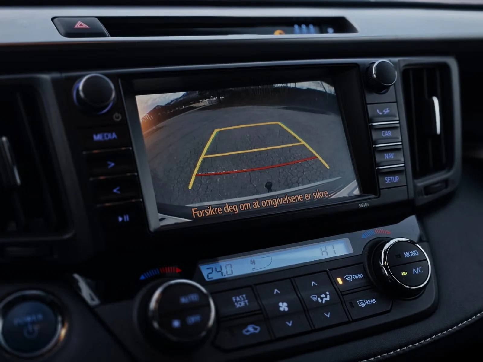 Toyota RAV4 - Photo 32