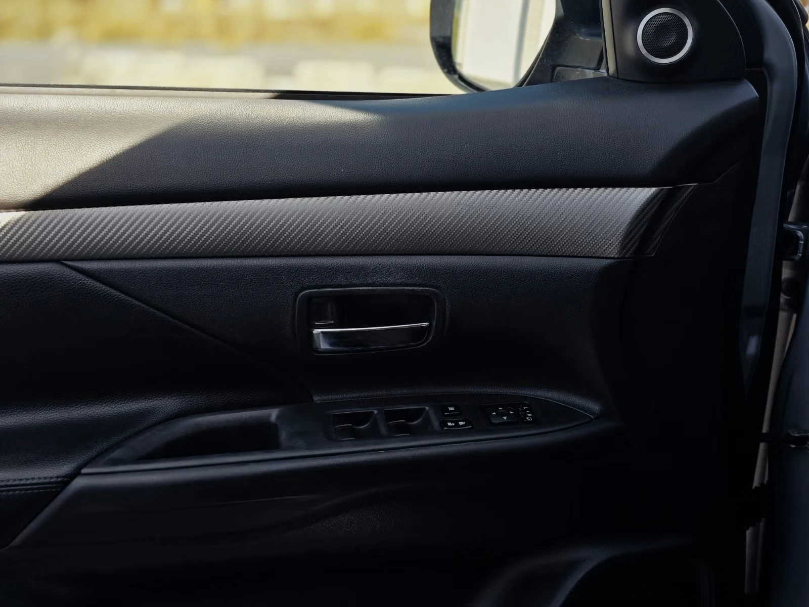 Mitsubishi Outlander - Photo 35