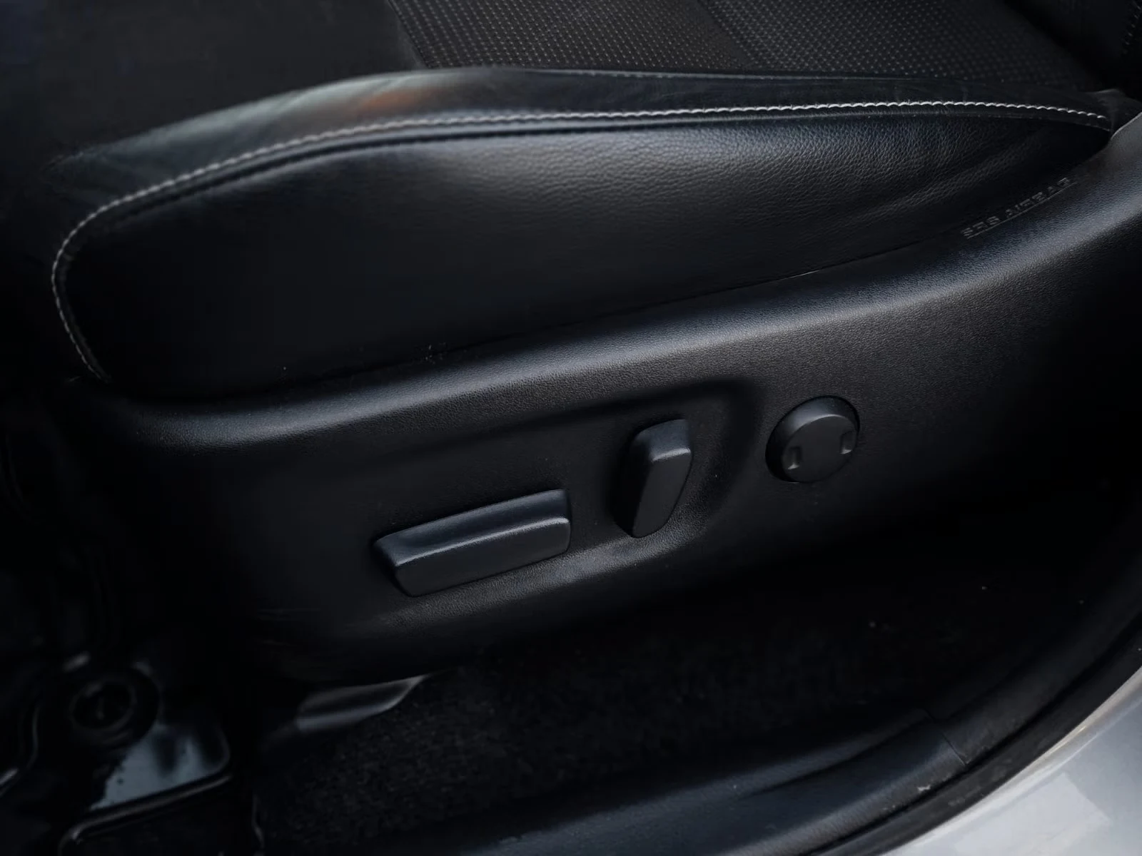 Toyota RAV4 - Photo 29