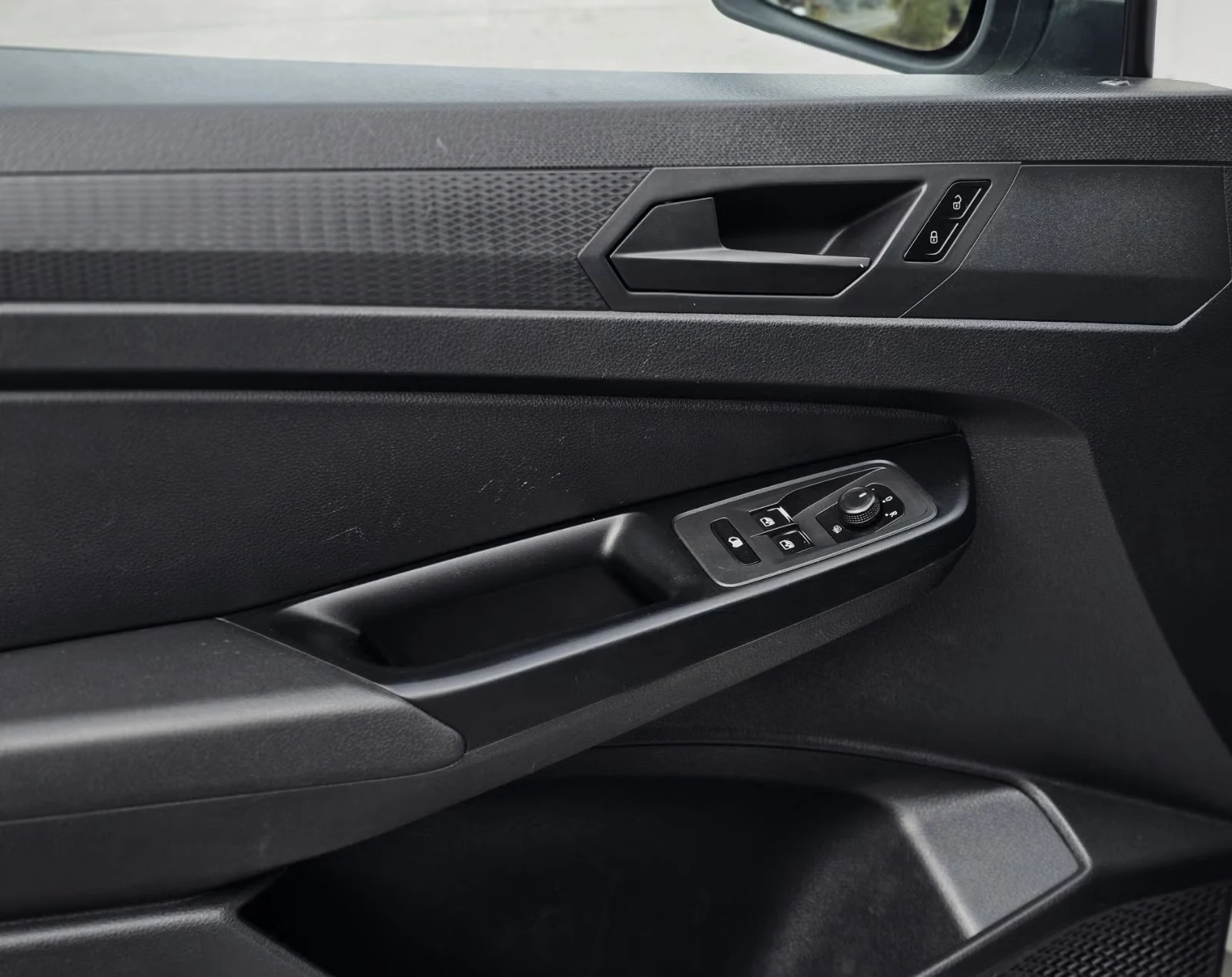 Volkswagen Caddy - Photo 24
