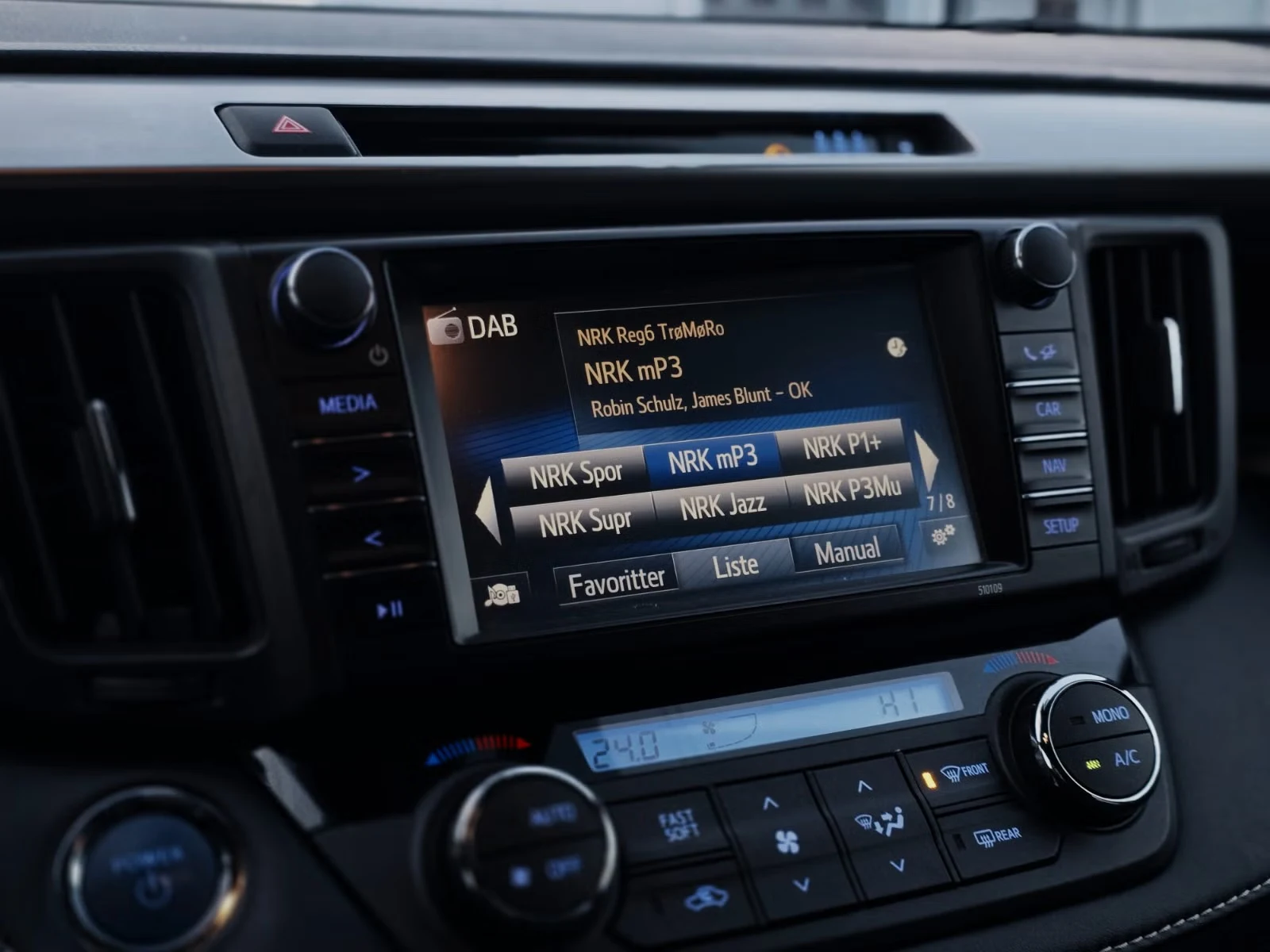 Toyota RAV4 - Photo 38
