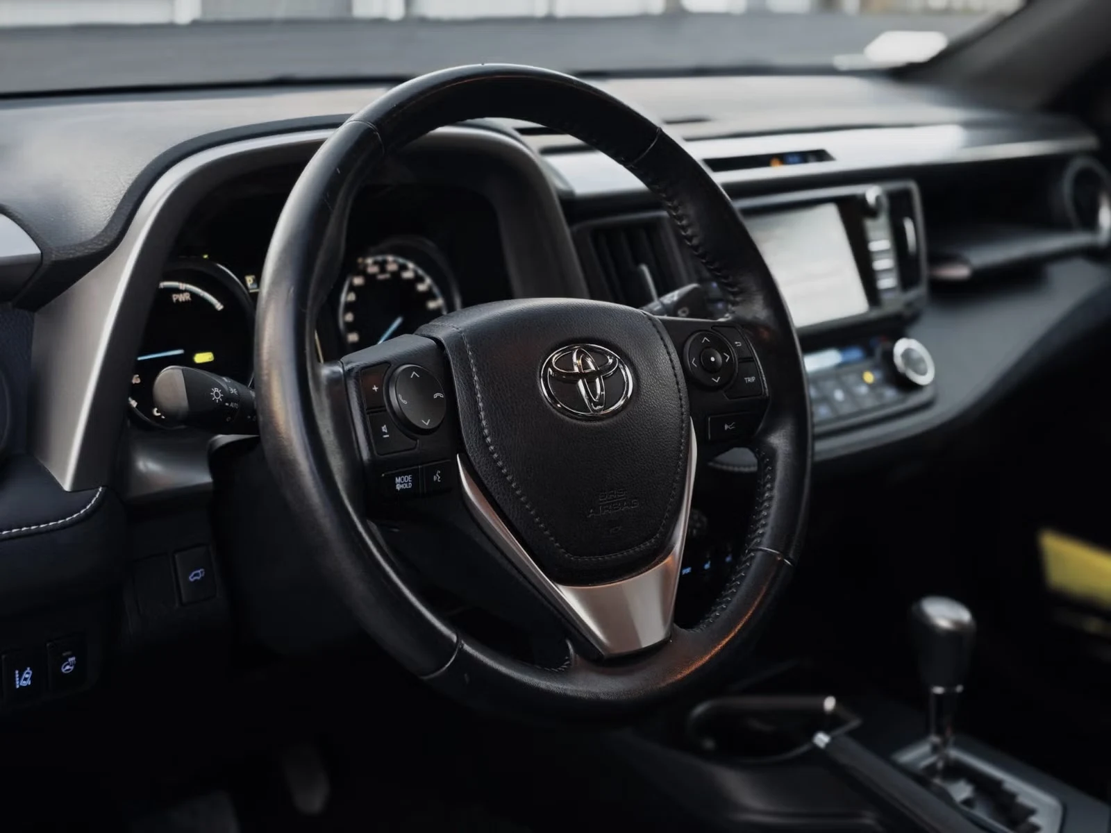 Toyota RAV4 - Photo 26