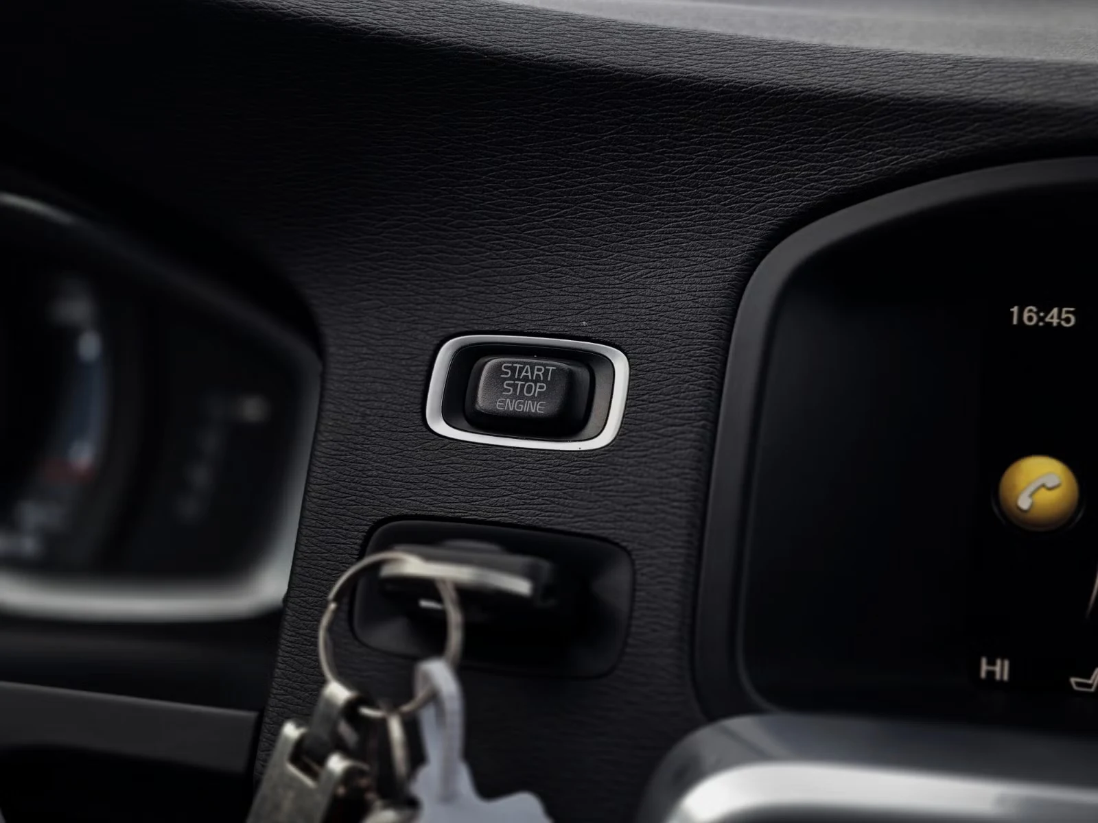 Volvo V60 - Photo 28
