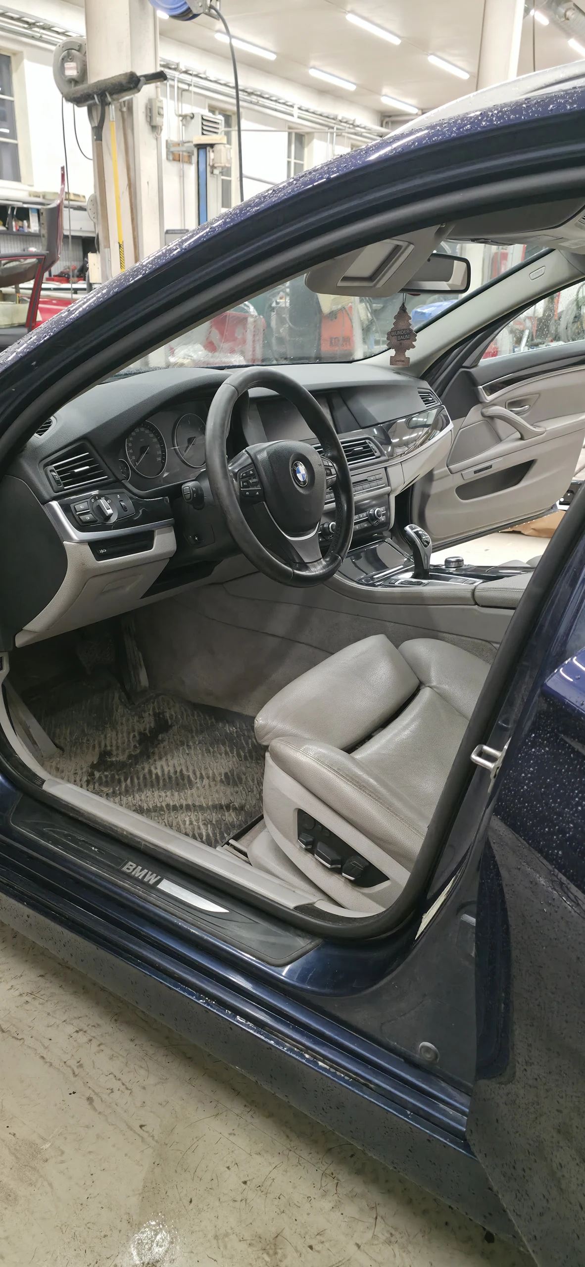 BMW 5 serie 2011 - Photo 6